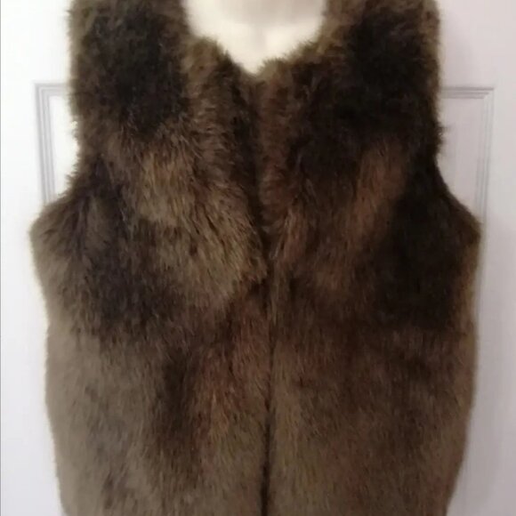 Gorgeous faux fur vest size US 8 - Picture 2 of 3